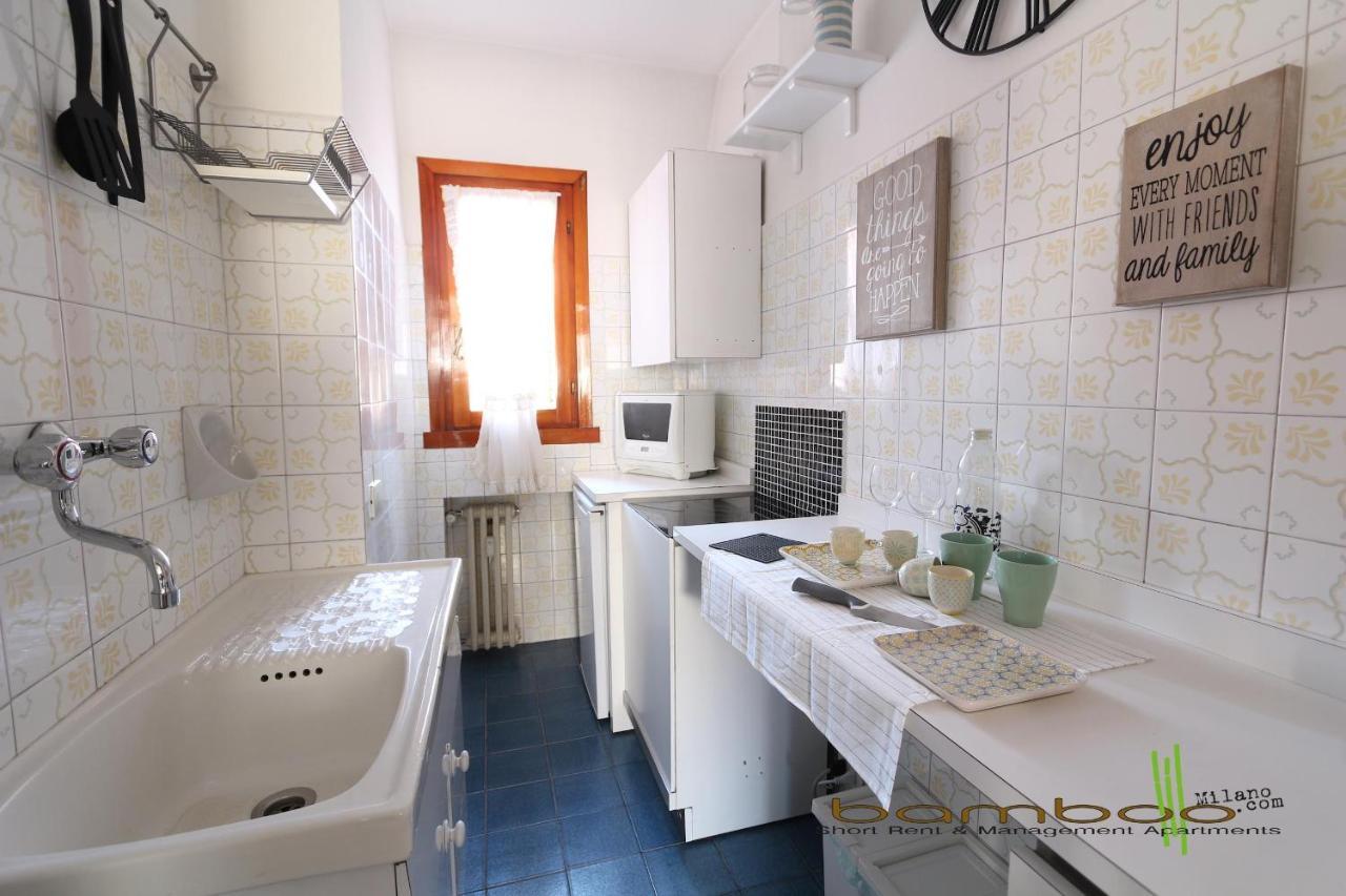 Bamboo Milano Vico Apartment Bagian luar foto