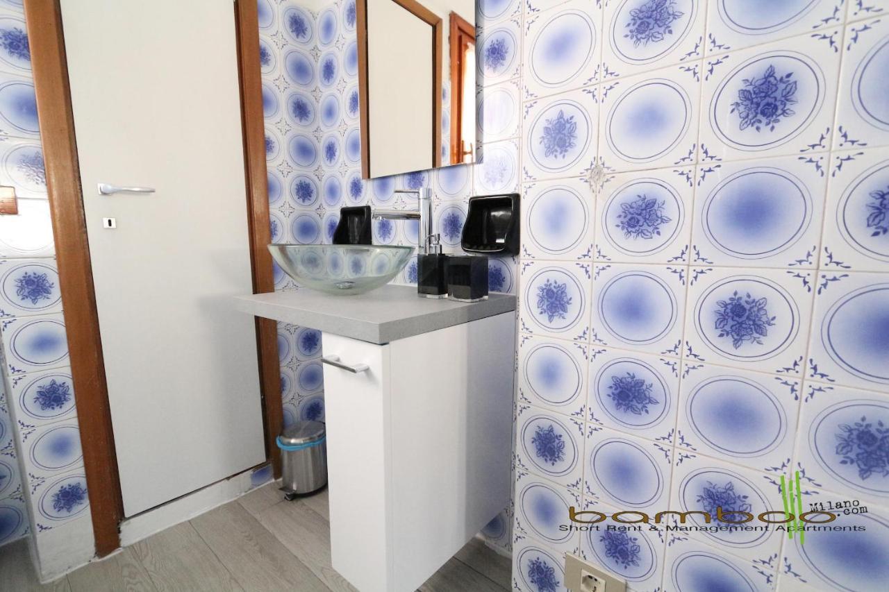 Bamboo Milano Vico Apartment Bagian luar foto