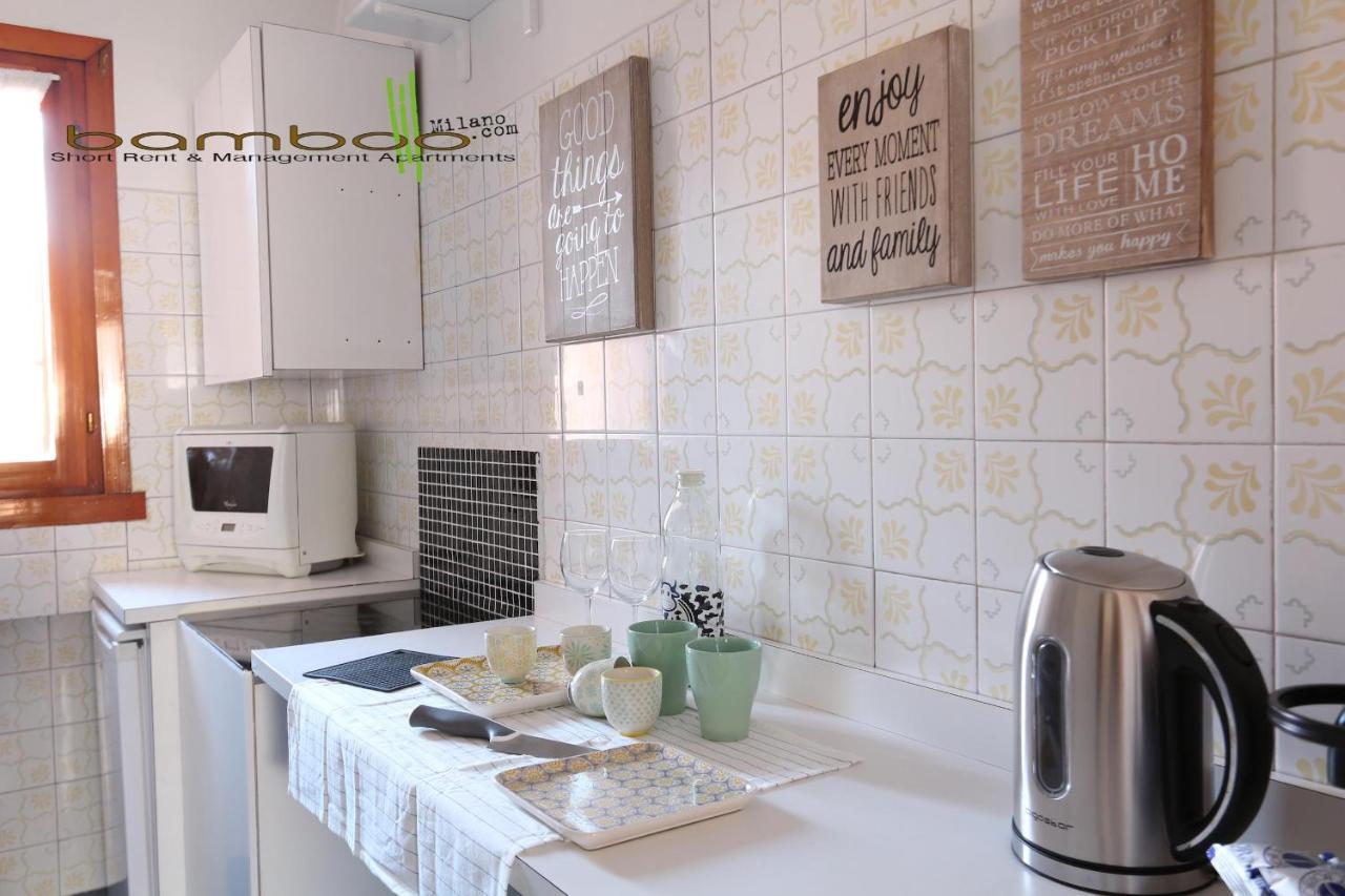 Bamboo Milano Vico Apartment Bagian luar foto